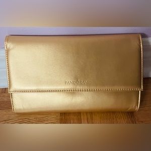 Pandora clutch purse 👛